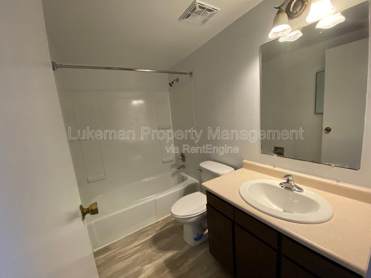 4037 S Rose St # 201 2BD/1BATH Oakhurst Apartments property image