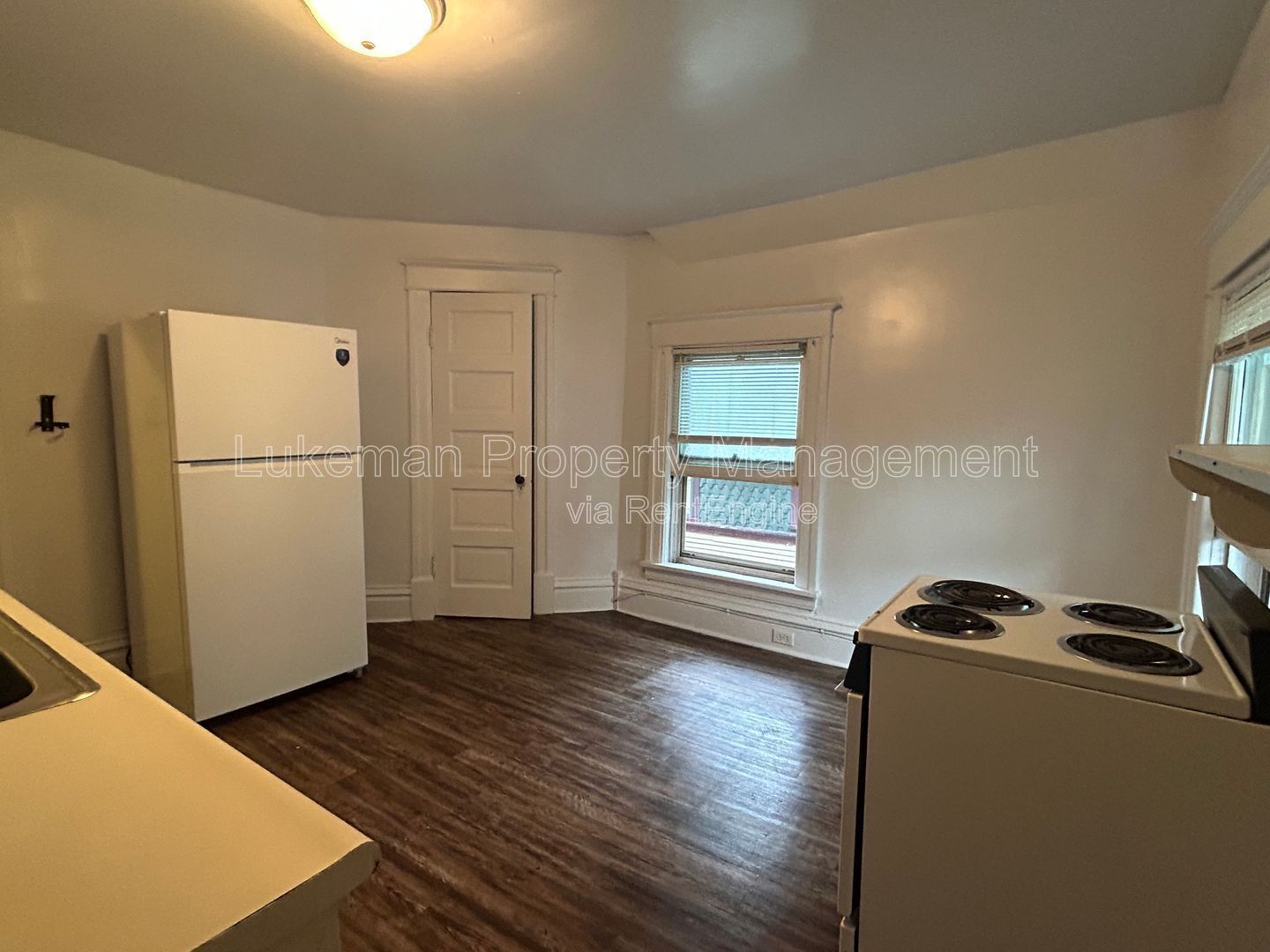 418-420 Pearl #4 - 1 Bed/1 Bath Unit Near WMU/K College property image
