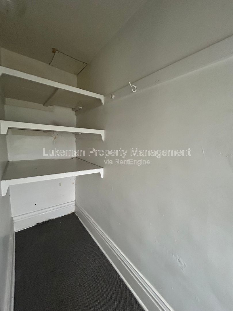 418-420 Pearl #4 - 1 Bed/1 Bath Unit Near WMU/K College property image
