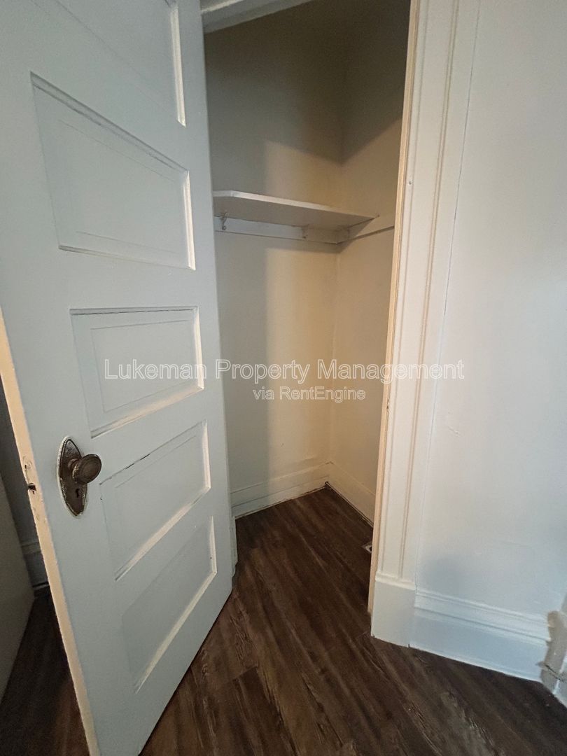 418-420 Pearl #4 - 1 Bed/1 Bath Unit Near WMU/K College property image