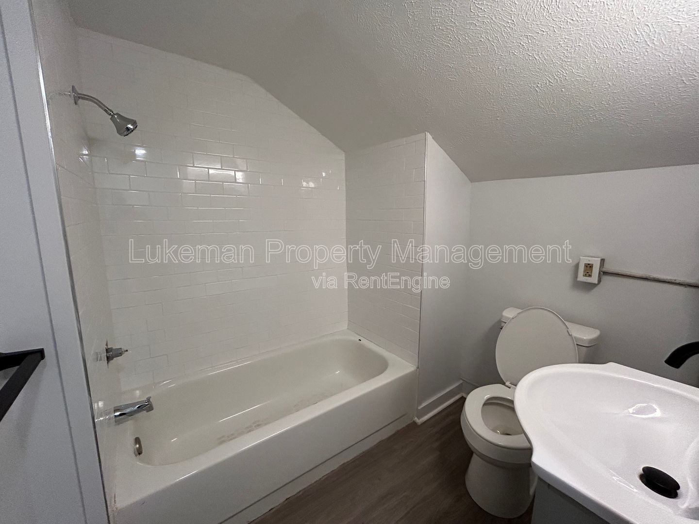 2nd Floor Studio on Grant St. property image