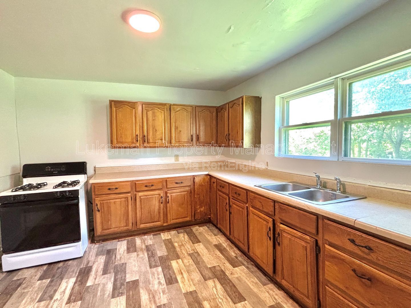 1011 N Church #A- 2bed/1bath Northside Kalamazoo property image