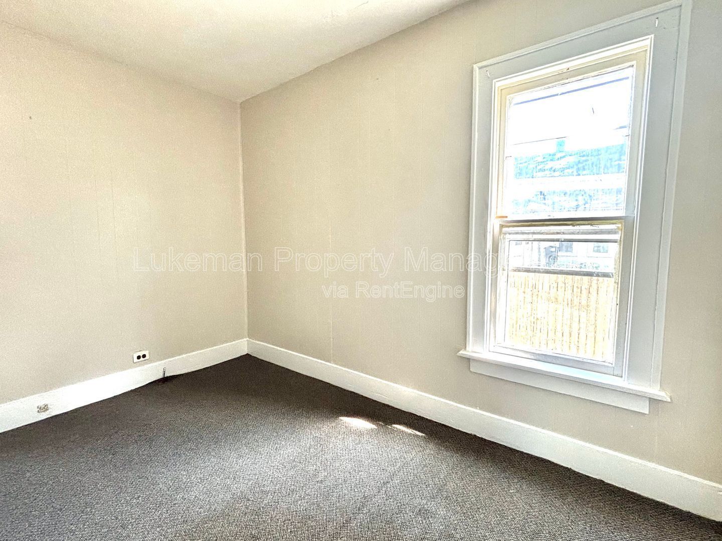 1011 N Church #A- 2bed/1bath Northside Kalamazoo property image