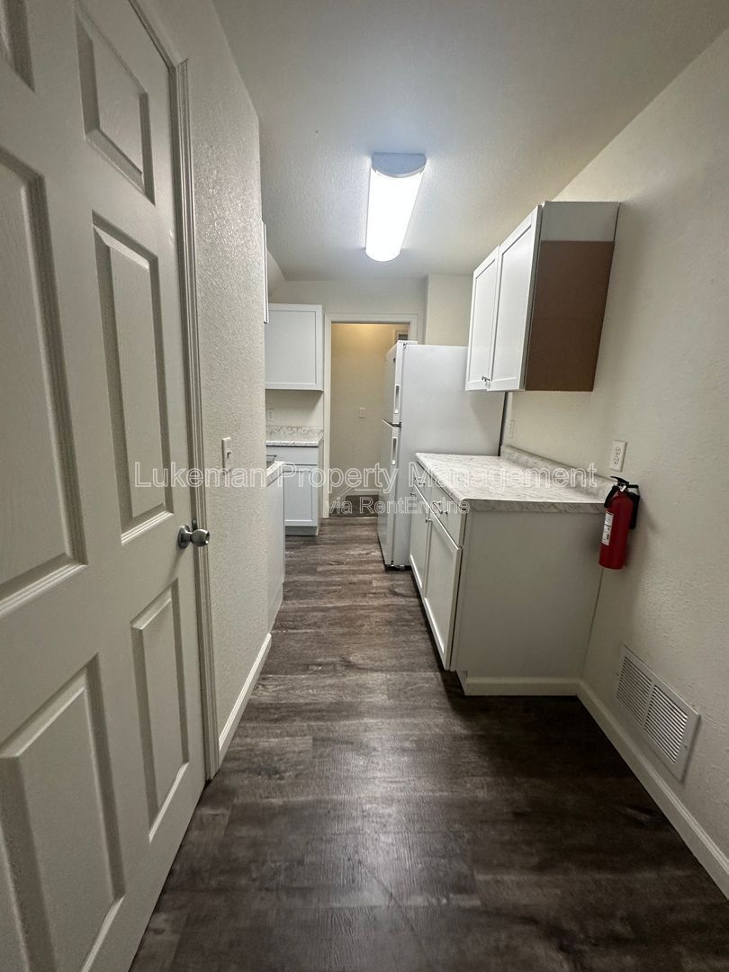 Upper 2-bedroom duplex. property image