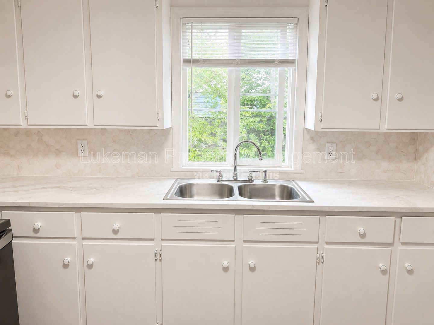 2 Bed 1 Bath Duplex property image