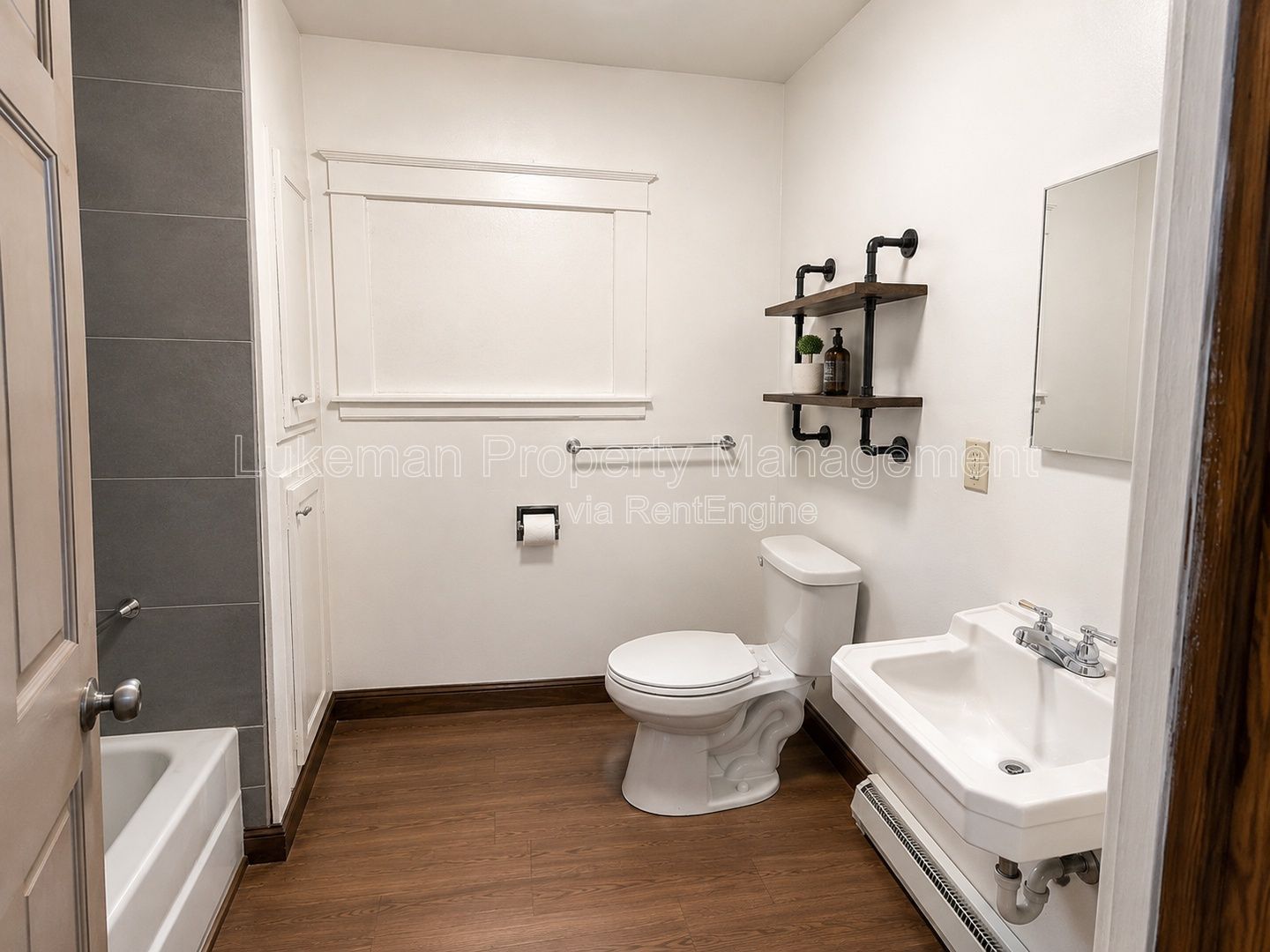 2 Bed 1 Bath Duplex property image