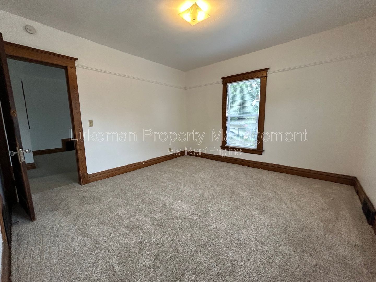 2 Bed 1 Bath Duplex property image