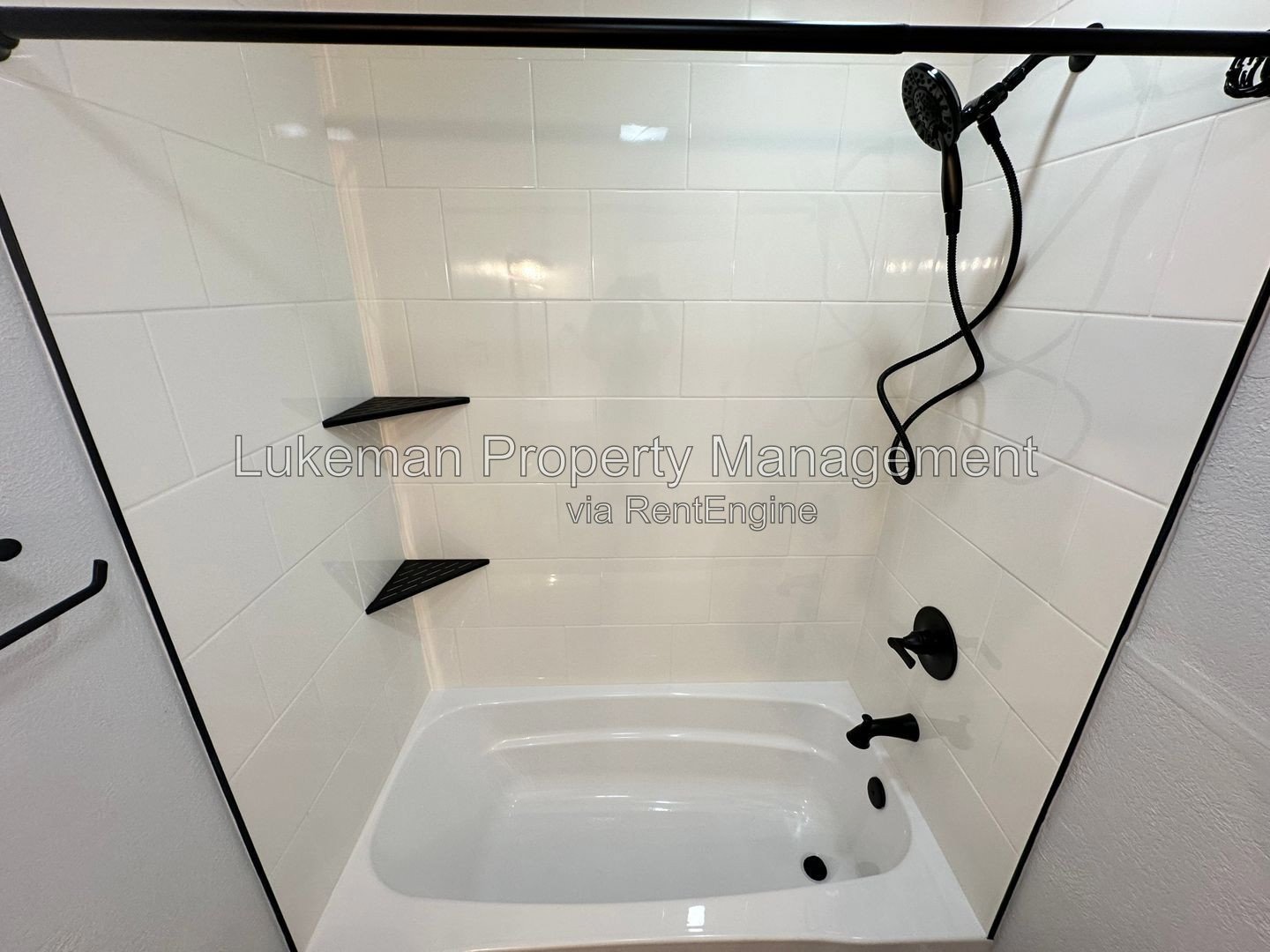 215 E North - 4 Bedroom/1 Bathroom Home Downtown Kalamazoo property image