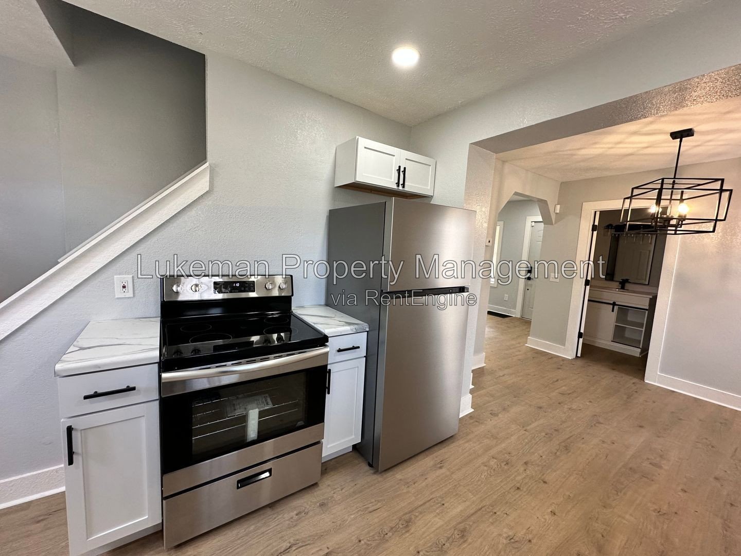 215 E North - 4 Bedroom/1 Bathroom Home Downtown Kalamazoo property image