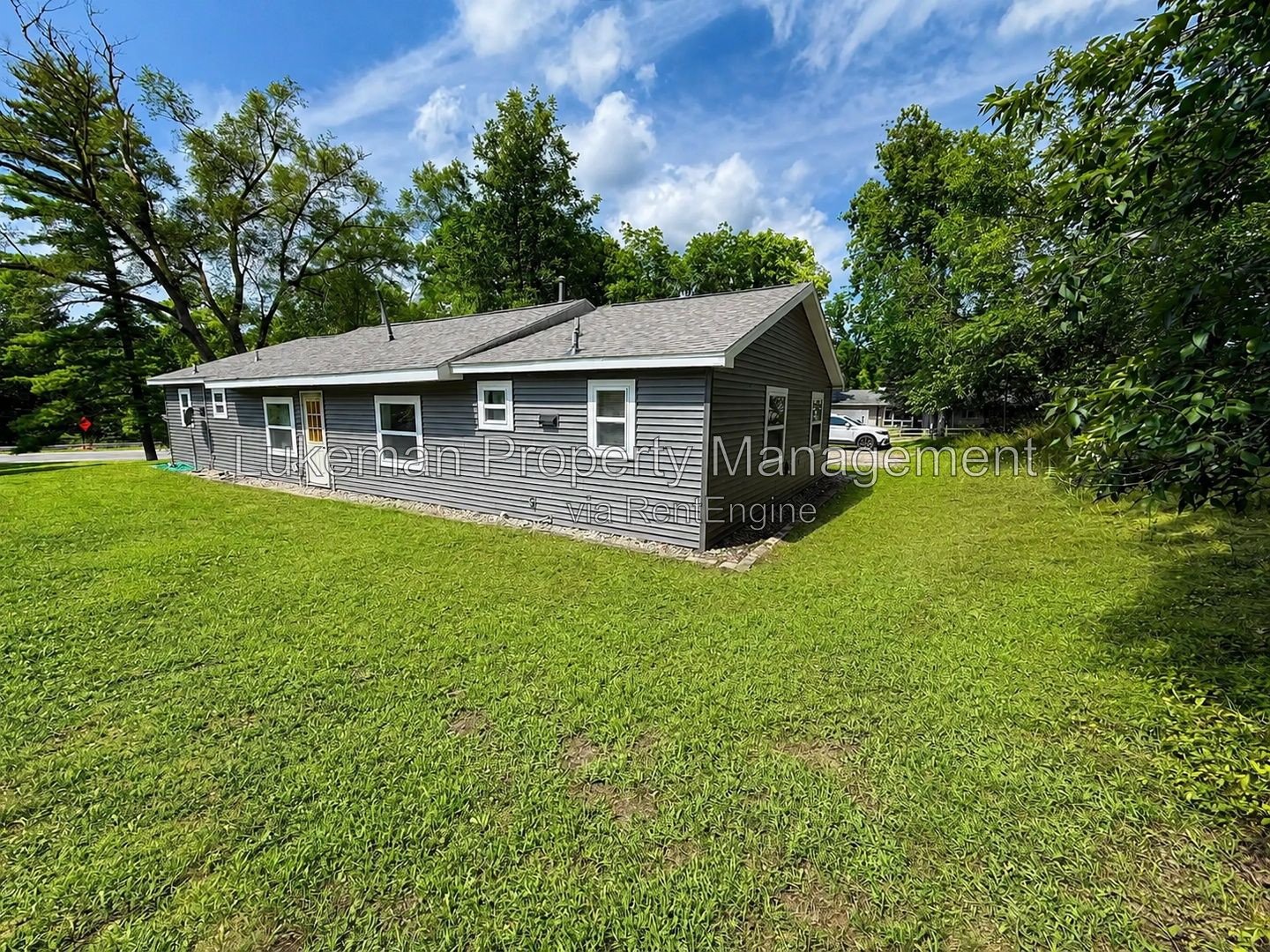 Comstock Country Duplex property image