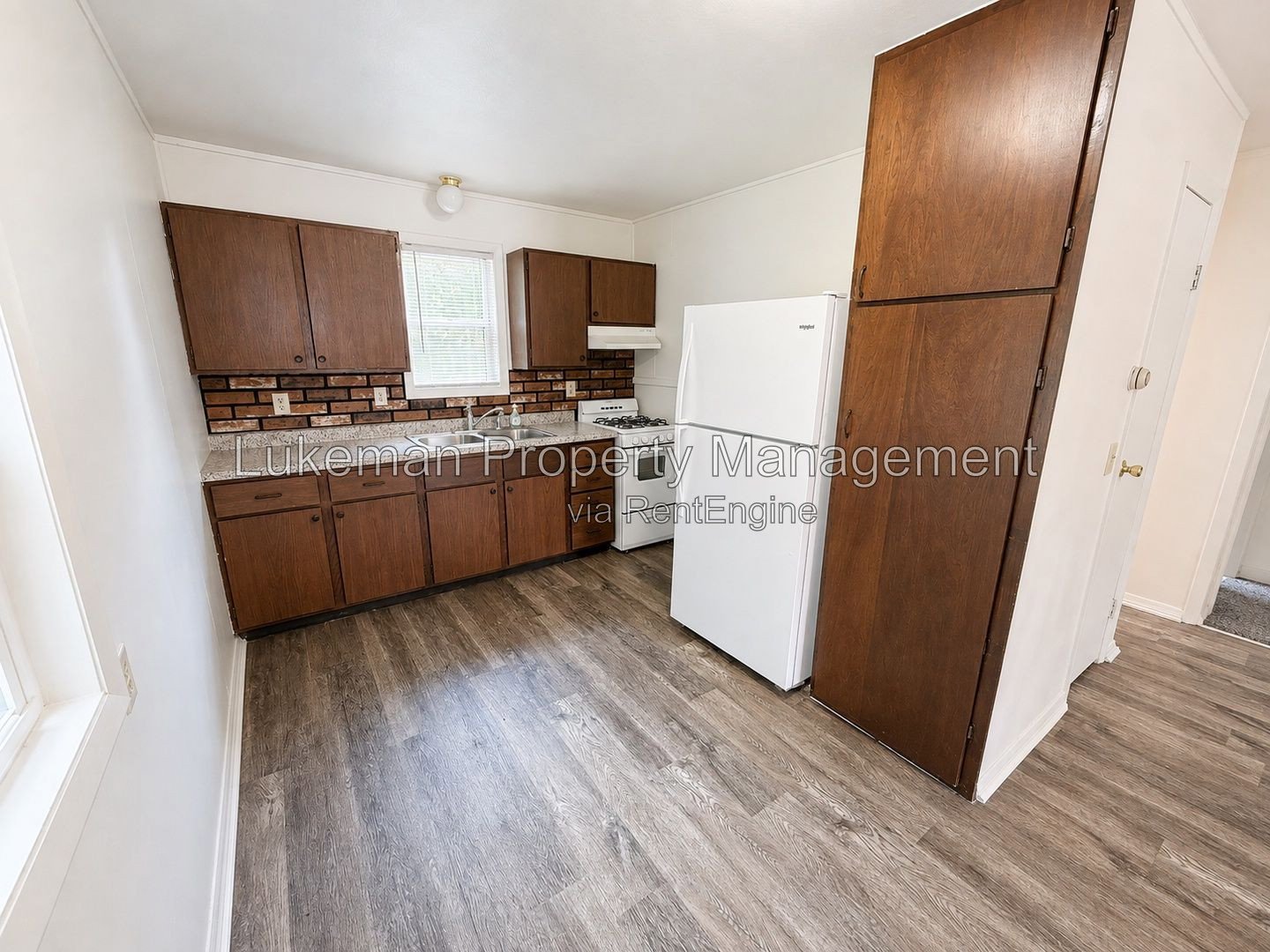 Comstock Country Duplex property image
