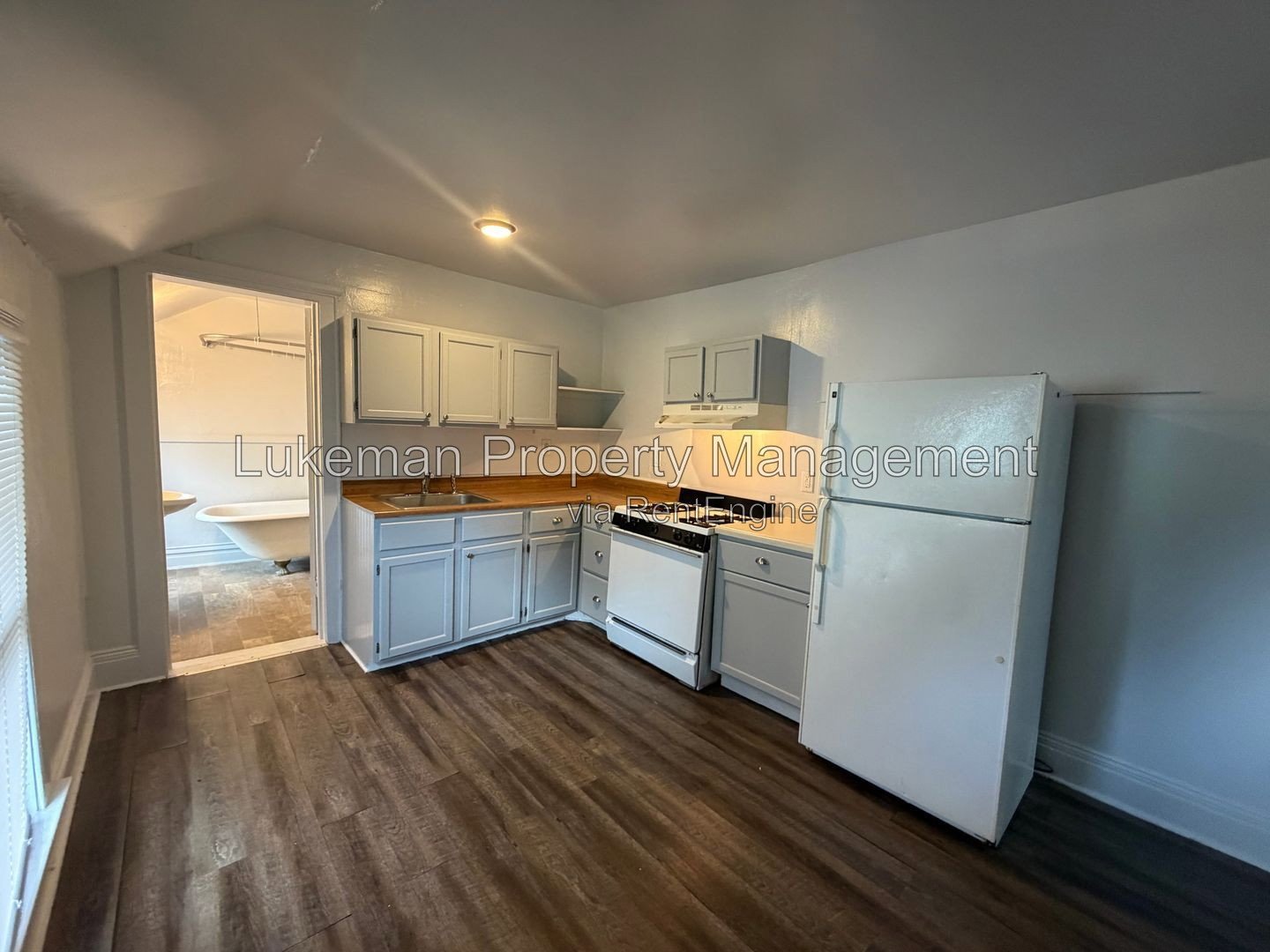 909 Oak Street #2 property image