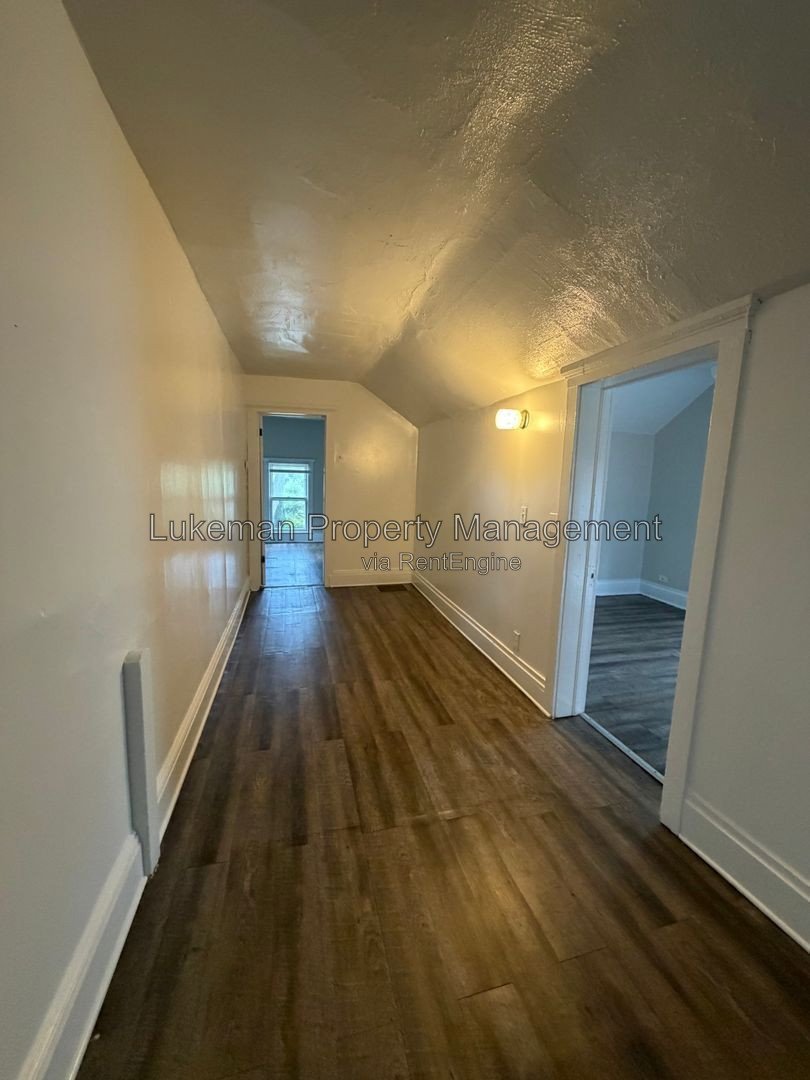 909 Oak Street #2 property image