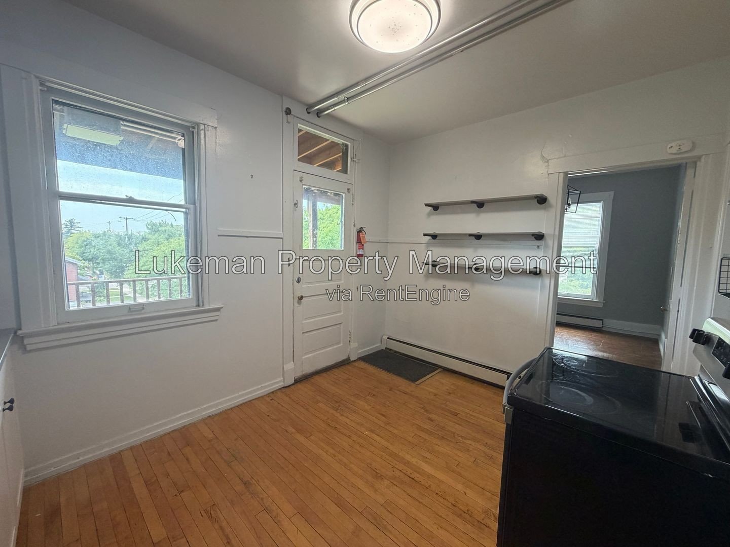 447 W Walnut - UNIT 8 property image