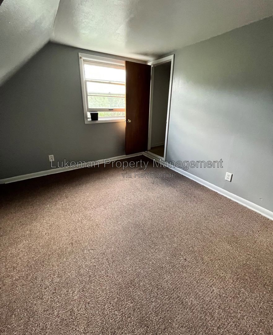 802 Cedar - 1 Bed/1 Bath Apartment Near WMU/K College property image