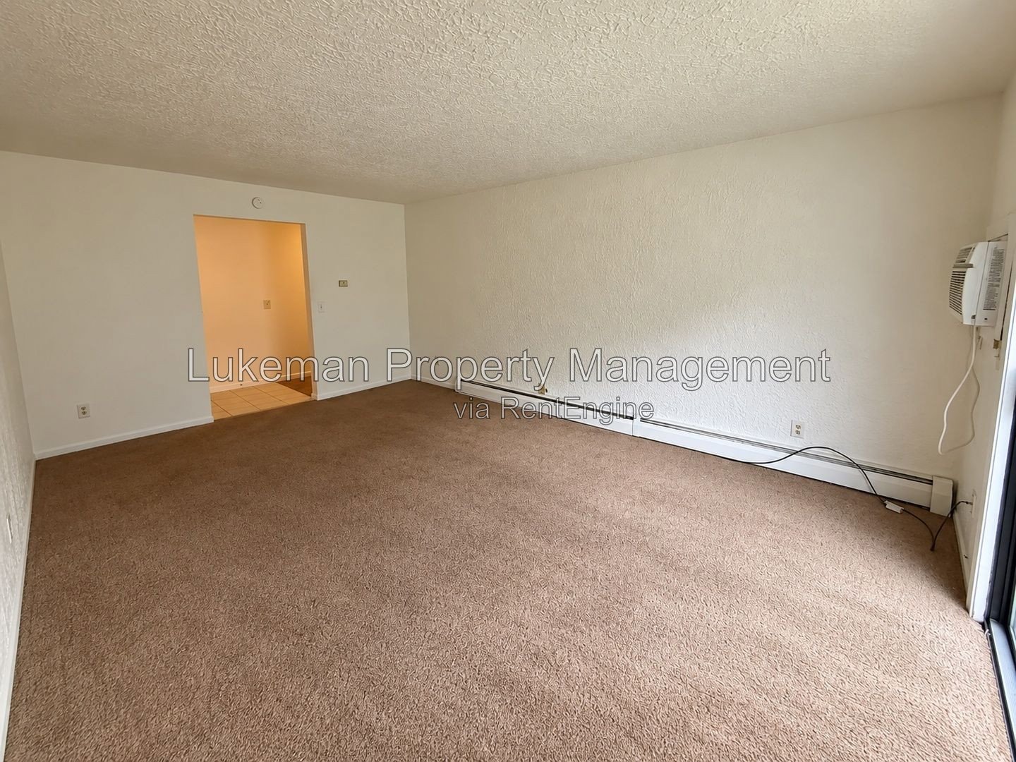 Eastside upper 2-bedroom with private balcony and a/c property image