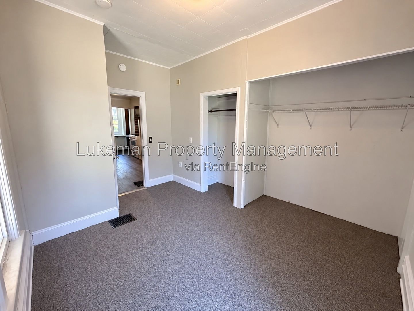 720 Village #2 - 1 Bed/1 Bath Unit Near WMU/K College property image