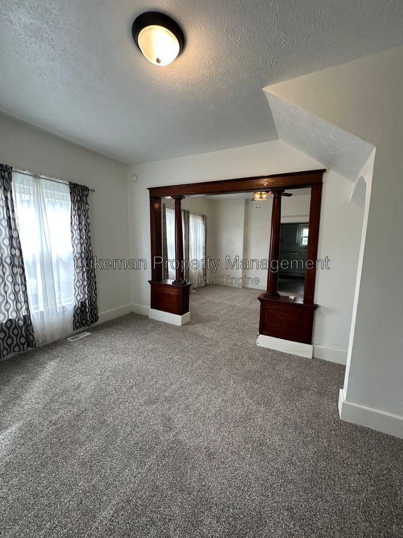 111 Reverend Wright- 3 Bedroom/2 Bathroom Home Downtown Kalamazoo property image