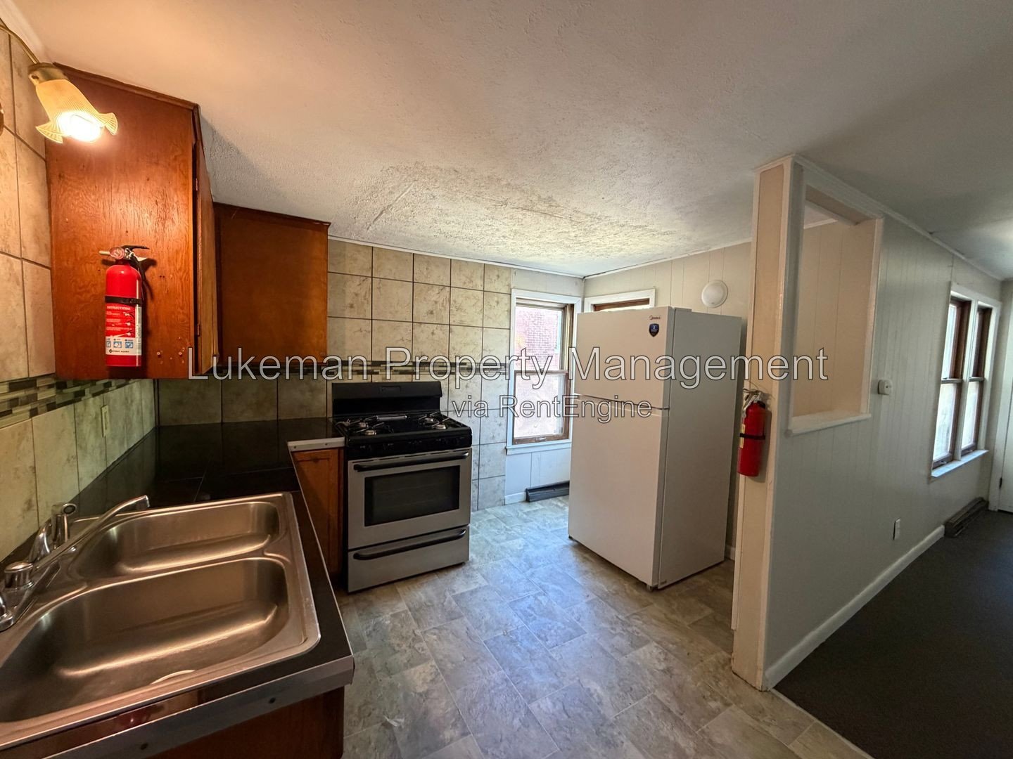 701 W. Vine #4 Studio property image