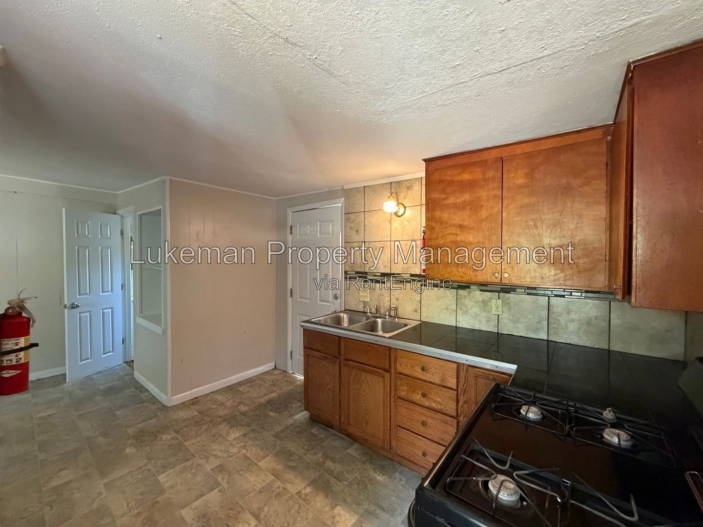 701 W. Vine #4 Studio property image