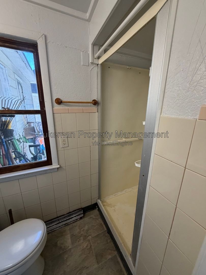 701 W. Vine #4 Studio property image