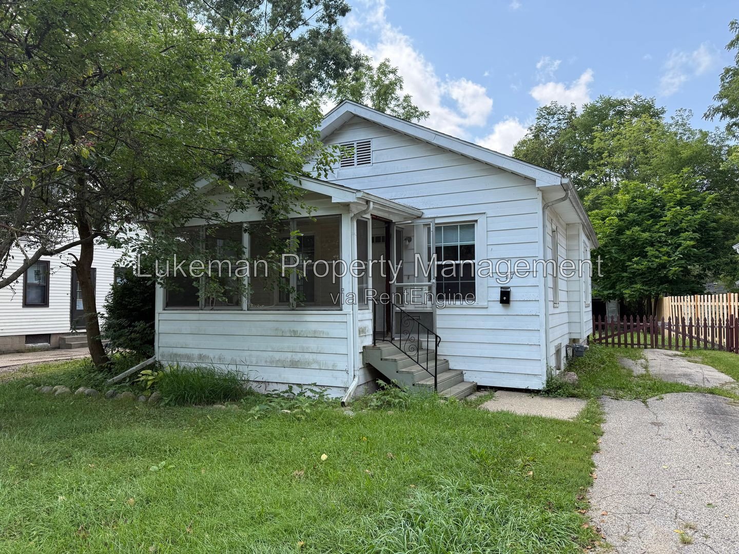 117 Nelson - 2 Bed/1 Bath Near WMU/K-College property image