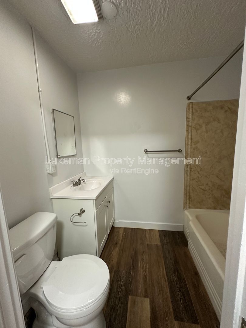 2831-2839 Gull Rd - UNIT 2835 property image